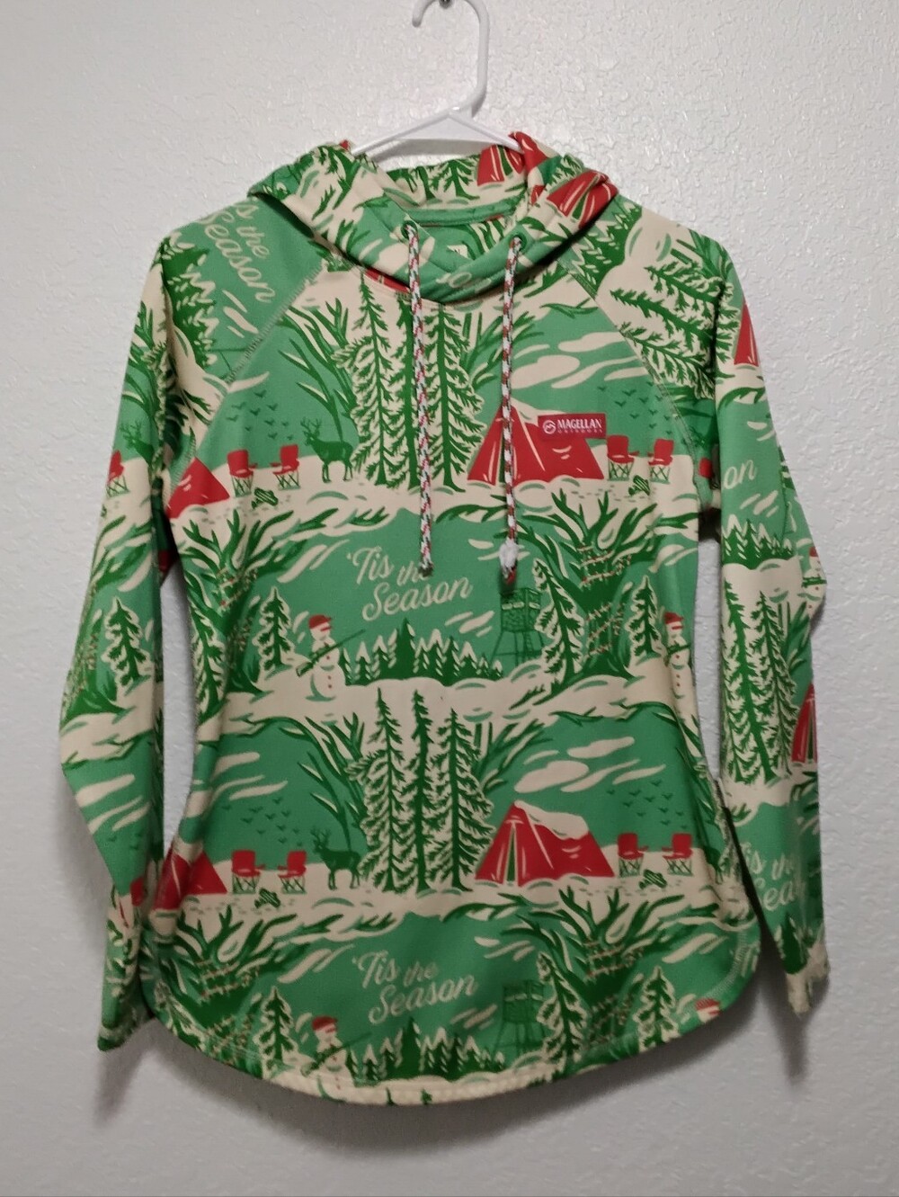 Magellan Outdoors Green, Red and Cream Tis The Season Holiday Hoodie Size Small